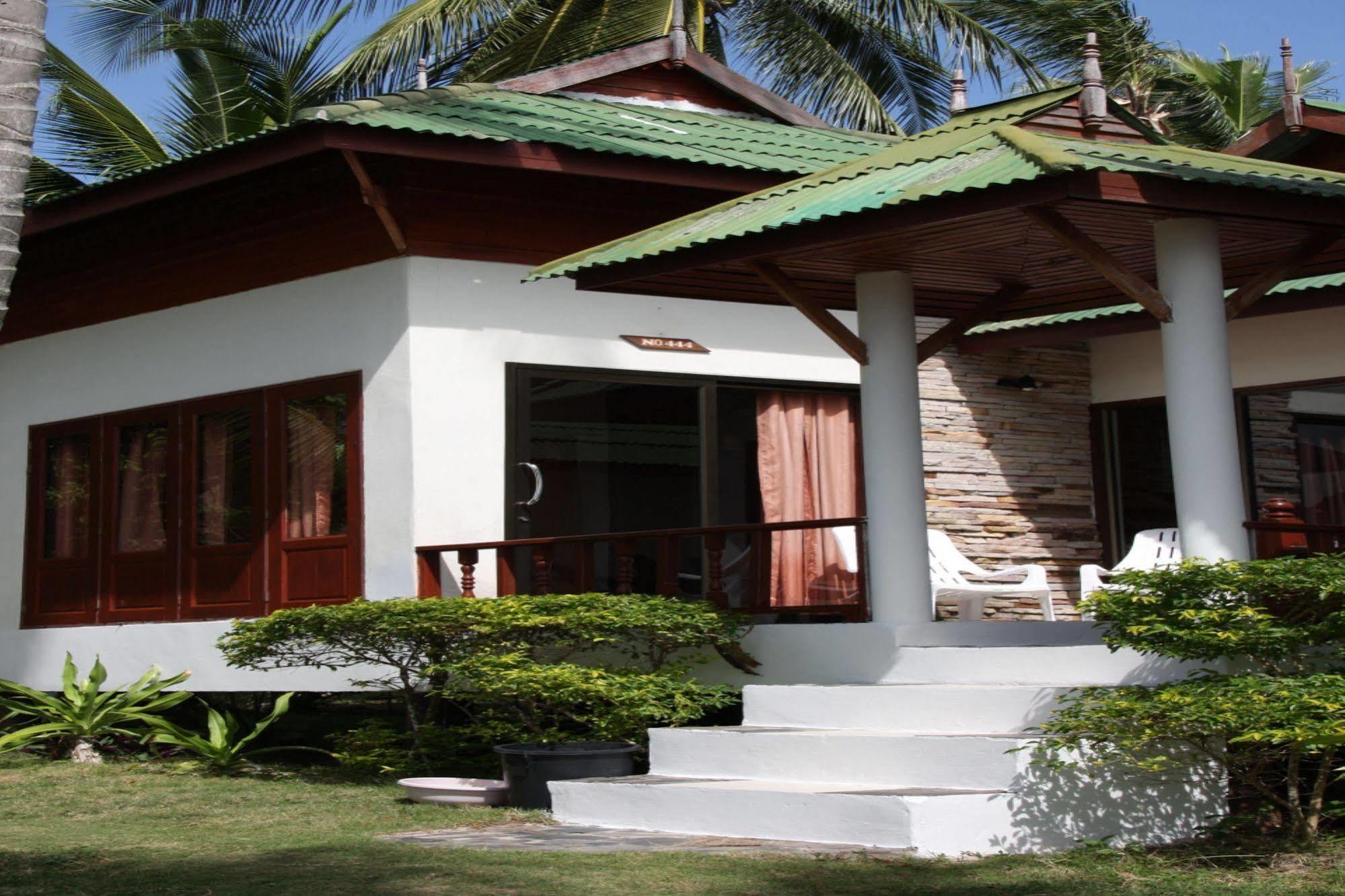 Seetanu Bungalows Сритану Екстериор снимка